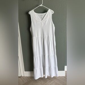 croft & barrow White Sleeveless Tiered Maxi Dress with Lace V-Neck